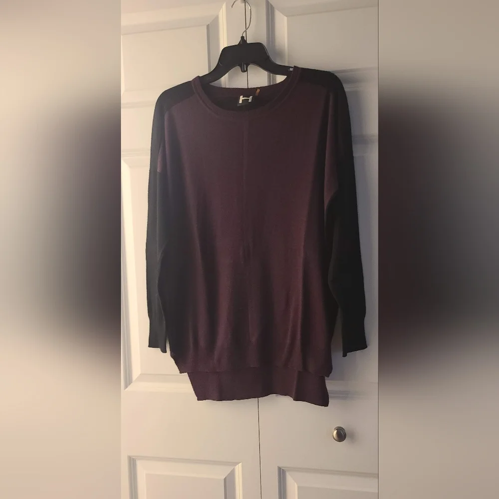 Womens Maroon & Black Size Medium Sweater - Picture 3 of 7